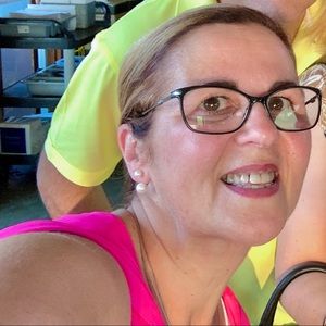 Meet your Posher, Elena